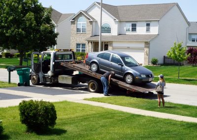 this image shows tow truck service in Metairie, LA